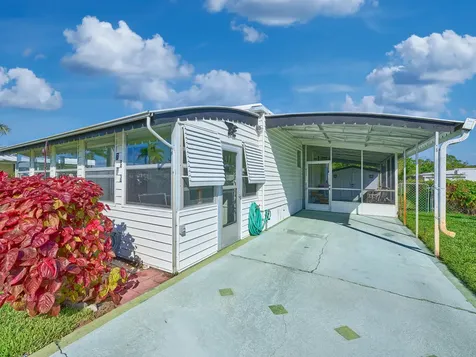 7829 Se Eagle Avenue Hobe Sound FL 33455