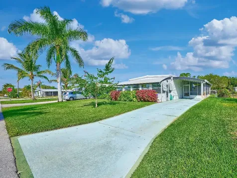 7829 Se Eagle Avenue Hobe Sound FL 33455