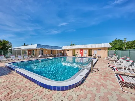 7829 Se Eagle Avenue Hobe Sound FL 33455