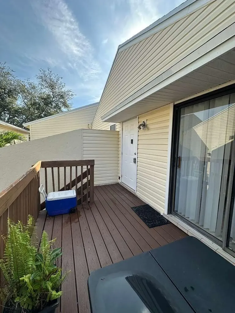 637 Executive Center Drive West Palm Beach FL 33401