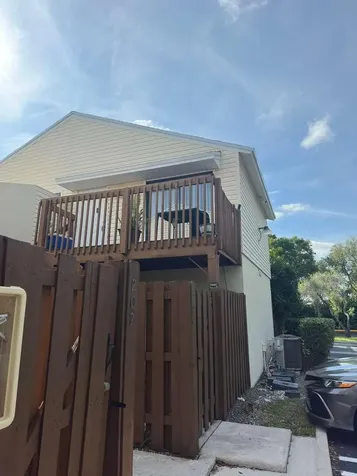 637 Executive Center Drive West Palm Beach FL 33401
