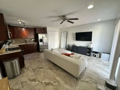 637 Executive Center Drive West Palm Beach FL 33401