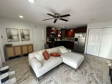 637 Executive Center Drive West Palm Beach FL 33401