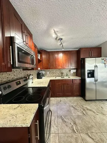 637 Executive Center Drive West Palm Beach FL 33401