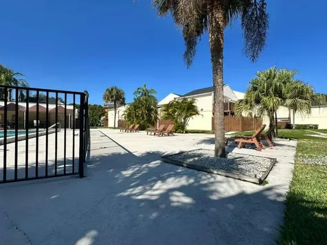 637 Executive Center Drive West Palm Beach FL 33401