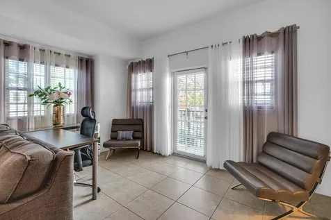 621 Sw 2nd Drive Pompano Beach FL 33060