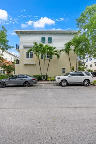621 Sw 2nd Drive Pompano Beach FL 33060