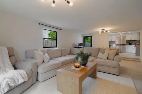 537 Ne 14th Court Fort Lauderdale FL 33304