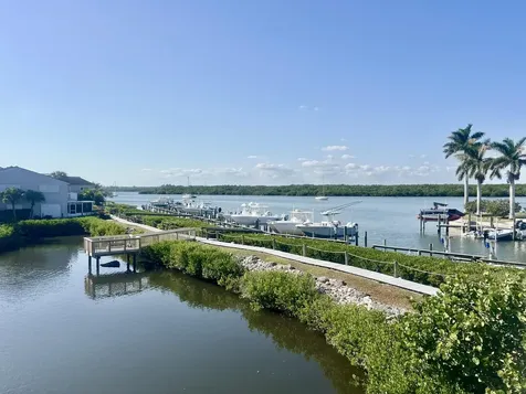 2486 Harbour Cove Drive Hutchinson Island FL 34949