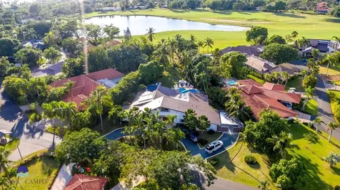 16 Los Lagos Casa de Campo DR 22000