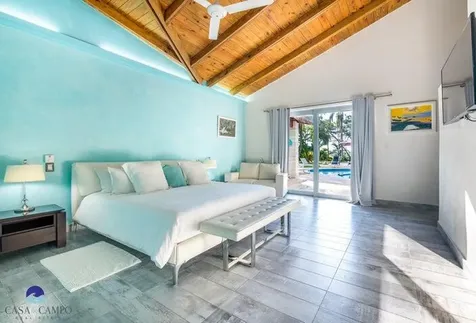 16 Los Lagos Casa de Campo DR 22000