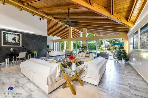 16 Los Lagos Casa de Campo DR 22000