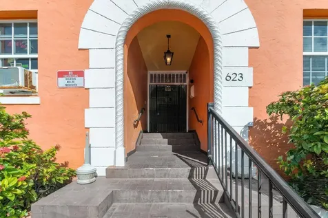 623 Park Place West Palm Beach FL 33401