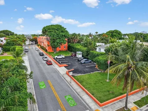 623 Park Place West Palm Beach FL 33401
