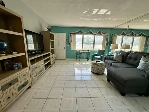 1001 NE 8th Avenue Delray Beach FL 33483