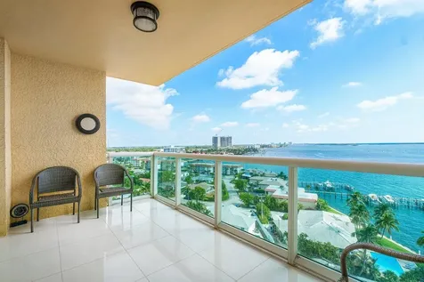 2650 Lake Shore Drive Riviera Beach FL 33404