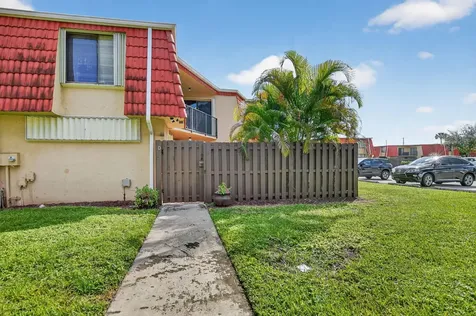 23018 Oxford Place Boca Raton FL 33433