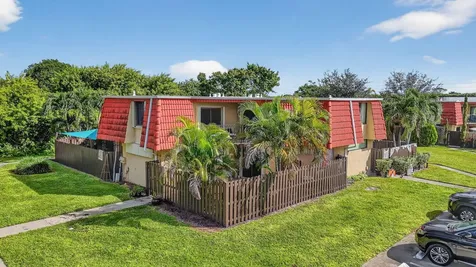 23018 Oxford Place Boca Raton FL 33433