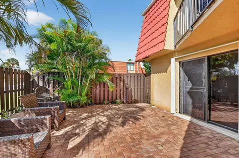 23018 Oxford Place Boca Raton FL 33433