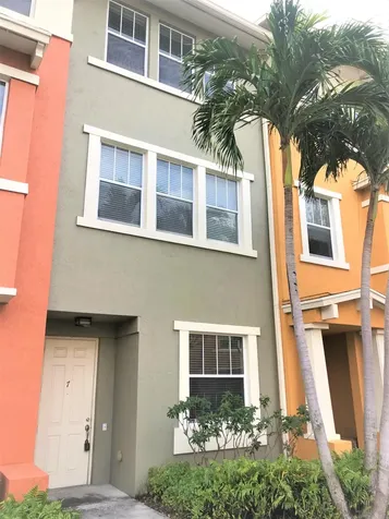 810 Marina Del Ray Lane West Palm Beach FL 33401