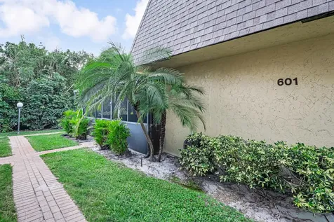 4205 Turnberry Circle Lake Worth FL 33467