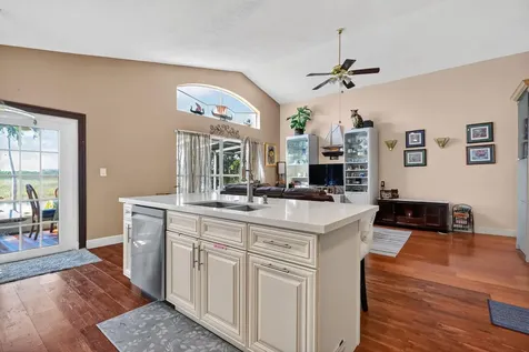 1238 Nw 144th Terrace Pembroke Pines FL 33028