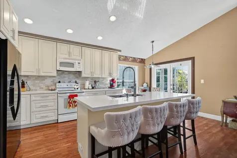 1238 Nw 144th Terrace Pembroke Pines FL 33028