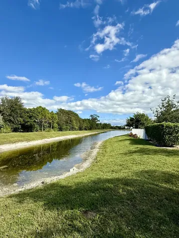 8655 Nw 39th Court Coral Springs FL 33065
