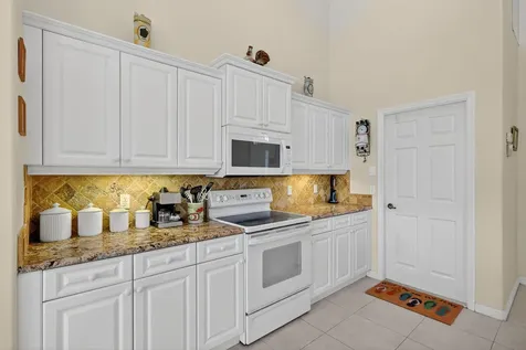 3075 73rd Place Vero Beach FL 32967