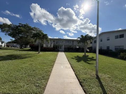 107 Prescott E Deerfield Beach FL 33442