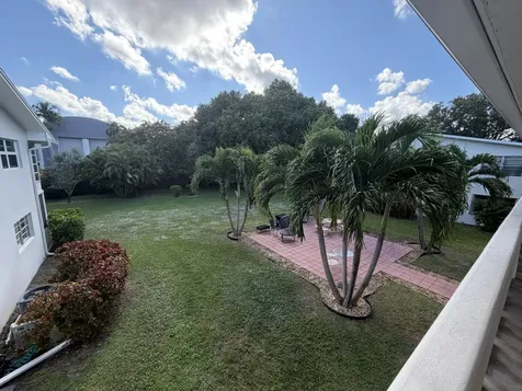 107 Prescott E Deerfield Beach FL 33442