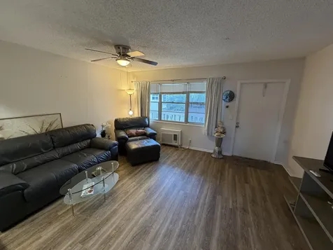 107 Prescott E Deerfield Beach FL 33442