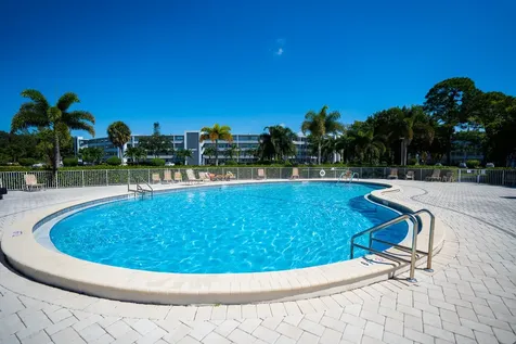 107 Prescott E Deerfield Beach FL 33442