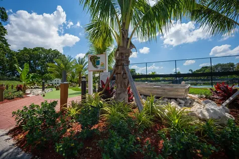 107 Prescott E Deerfield Beach FL 33442