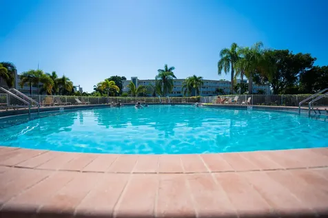 107 Prescott E Deerfield Beach FL 33442