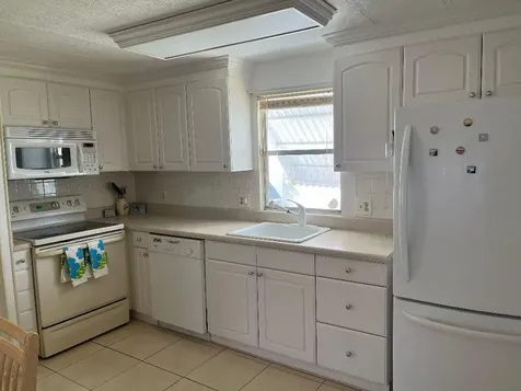 6948 SE Delegate Street Hobe Sound FL 33455