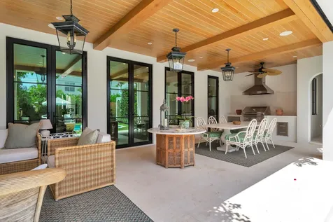302 E Lakewood Road West Palm Beach FL 33405