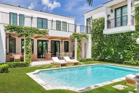 302 E Lakewood Road West Palm Beach FL 33405