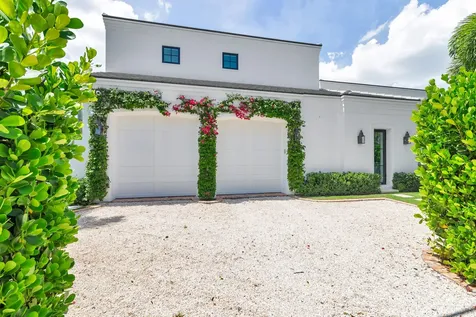 302 E Lakewood Road West Palm Beach FL 33405