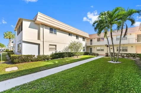 317 Saxony G Delray Beach FL 33446