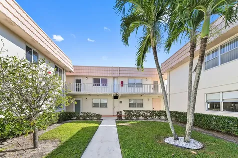 317 Saxony G Delray Beach FL 33446
