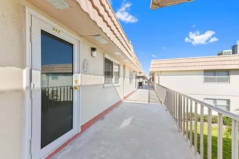 317 Saxony G Delray Beach FL 33446