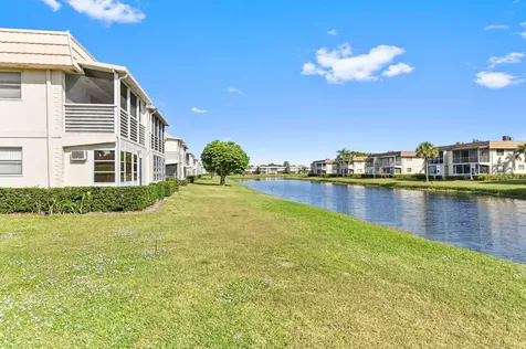 317 Saxony G Delray Beach FL 33446