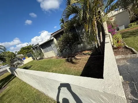 2528 Boundbrook Drive Palm Springs FL 33406