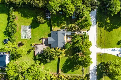 13587 76th Road The Acreage FL 33412