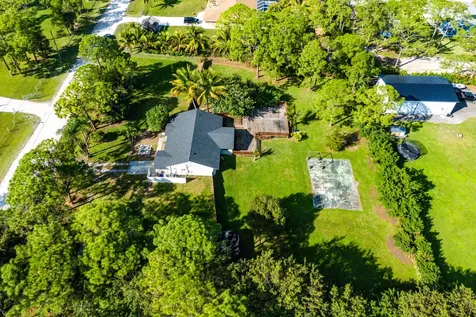 13587 76th Road The Acreage FL 33412