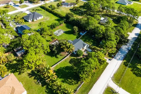13587 76th Road The Acreage FL 33412