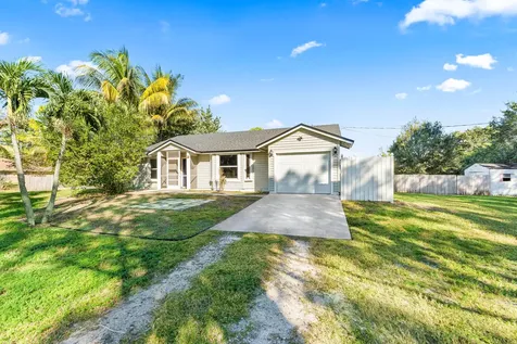 13587 76th Road The Acreage FL 33412