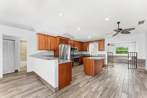 13587 76th Road The Acreage FL 33412