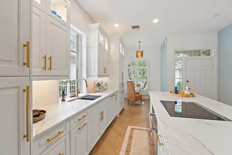 231 E Tall Oaks Circle Palm Beach Gardens FL 33410
